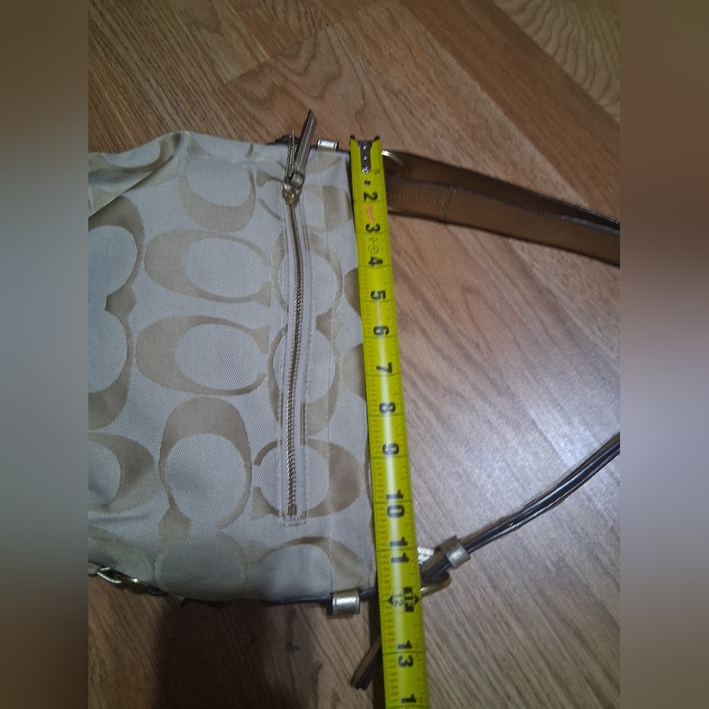 Coach Beige Signature Canvas Shoulder Bag with Gold Hardware - Picture 6 of 9